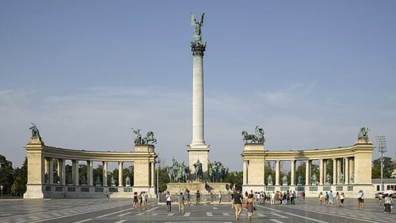 Heroes' Square (Budapest)